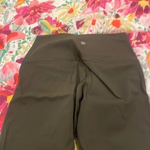 Green lulu leggins size 4 28’